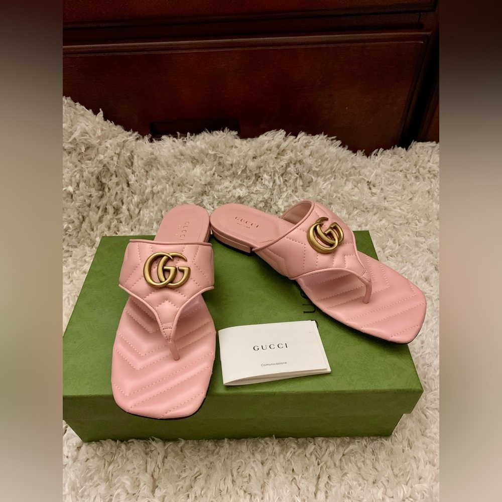 Gucci Marmont GG Padded Chevron Matelassé Flip Flop (8US/38EU; Pink)